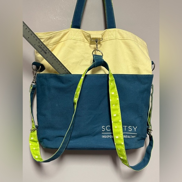 SCENTSY Convertible CANVAS Backpack TOTE Consultant - Picture 4 of 16